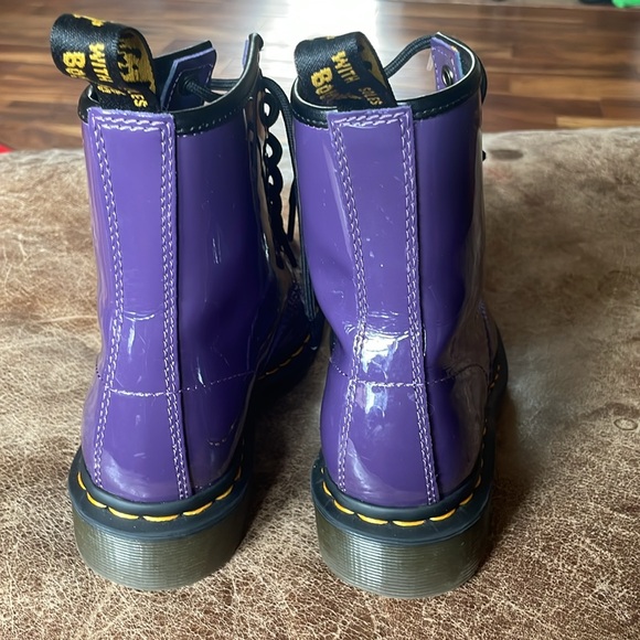 Dr Martens Women's Purple Patent Leather Boots. Excellent Condition. Size 6. - Picture 6 of 15